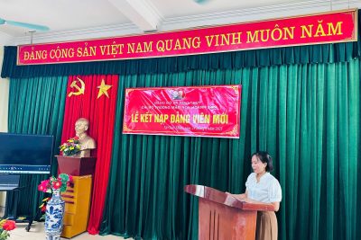 Lễ kết nạp Đảng viên mới tại trường Mầm non Hoành Sơn